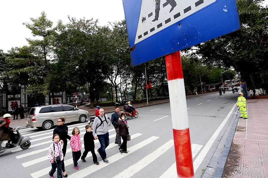 Crossing the street safely