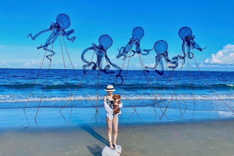 Instagram-worthy Check-ins