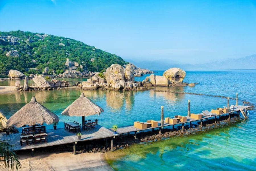 A Glimpse of Binh Hung Island