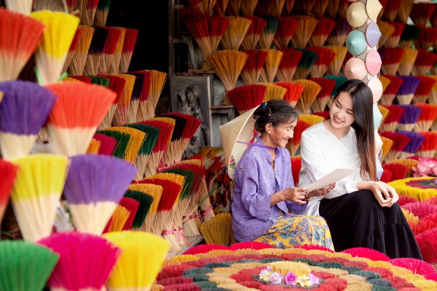 Unique Experiences and Sustainable Activities While Traveling