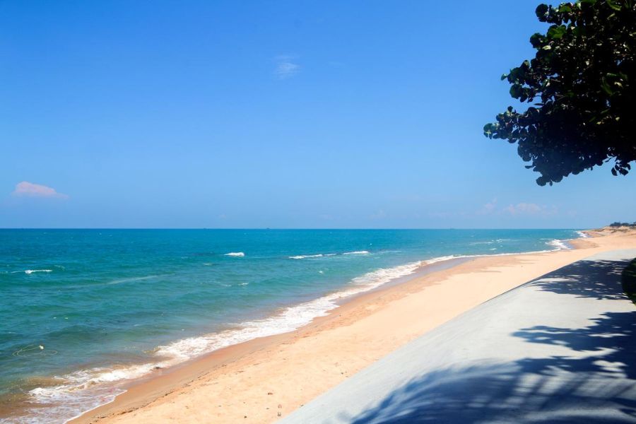 When is the best time to visit Ho Tram?