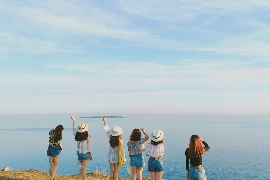 Enjoy the Sea View & Sunset