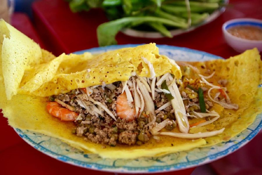 banh xeo (Vietnamese savory pancake)