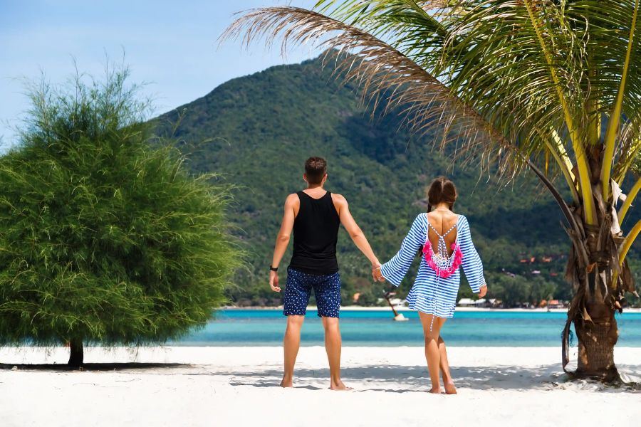 Luxury Beach Experiences for Couples