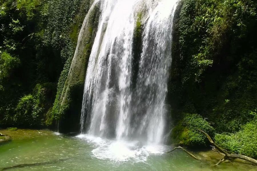 Useful Tips for Visiting Dragon Waterfall