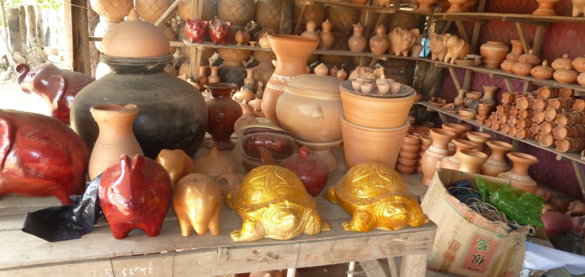 Potteries made by artisans in Kampong Chhnang village