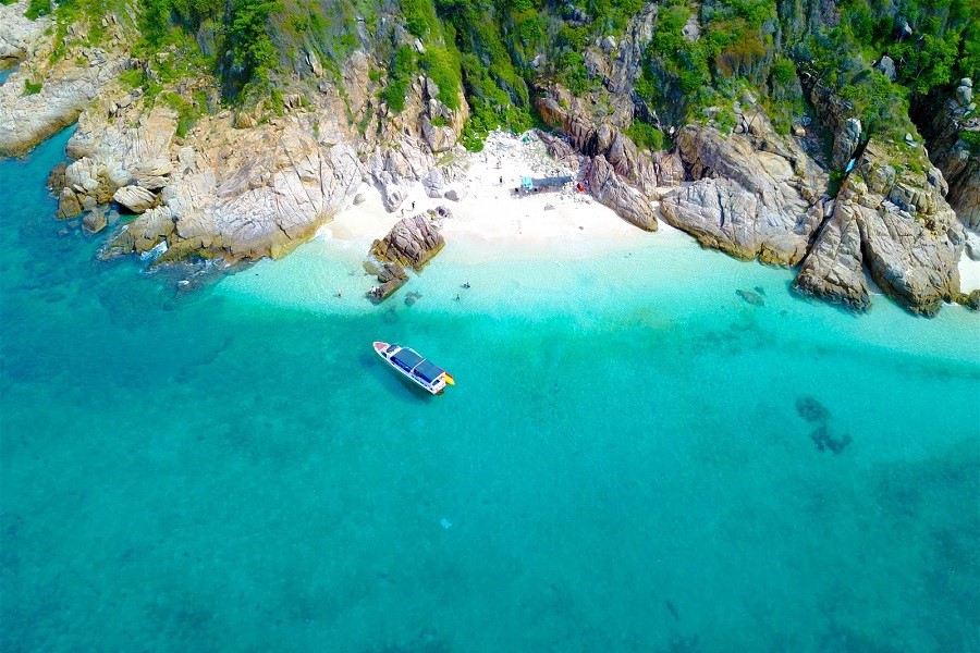 Binh Lap Island from above