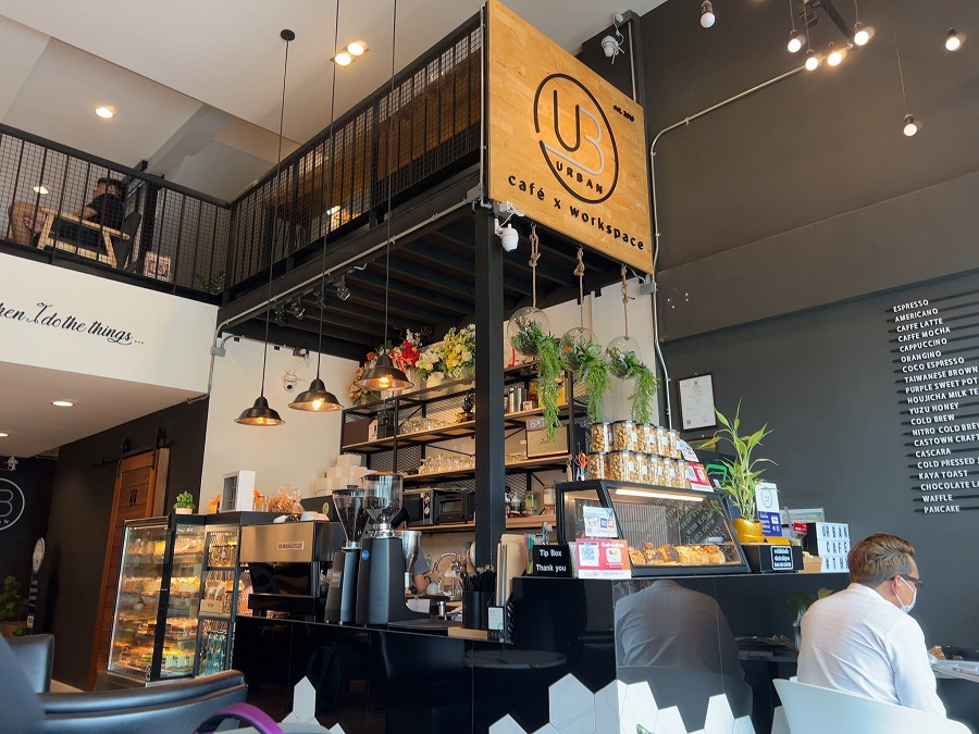 Stop by a local coffee shop to have one last taste of Thailand’s laid-back charm