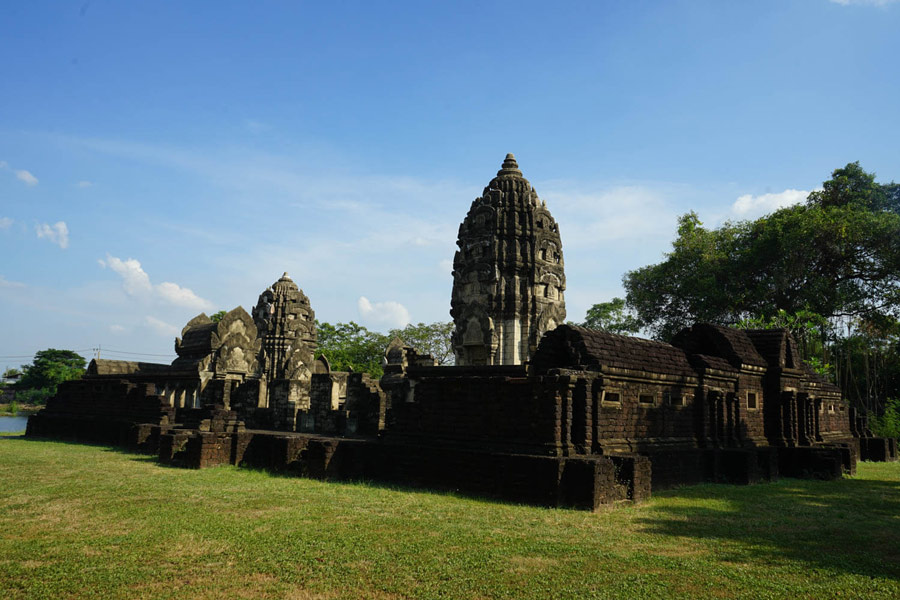 Best time to visit Sadok Kok Thom Historical Park