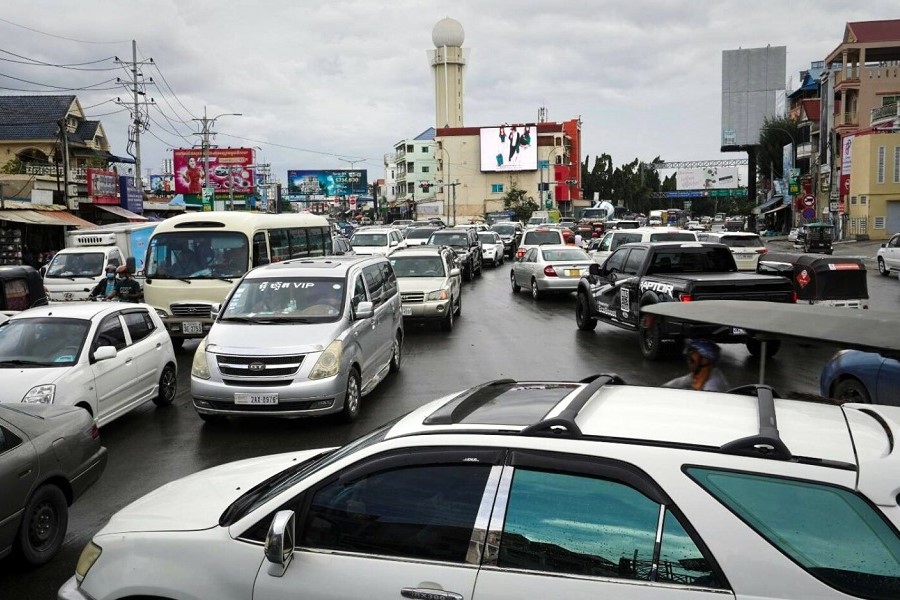 Vehicles may cut through traffic to avoid traffic congestion
