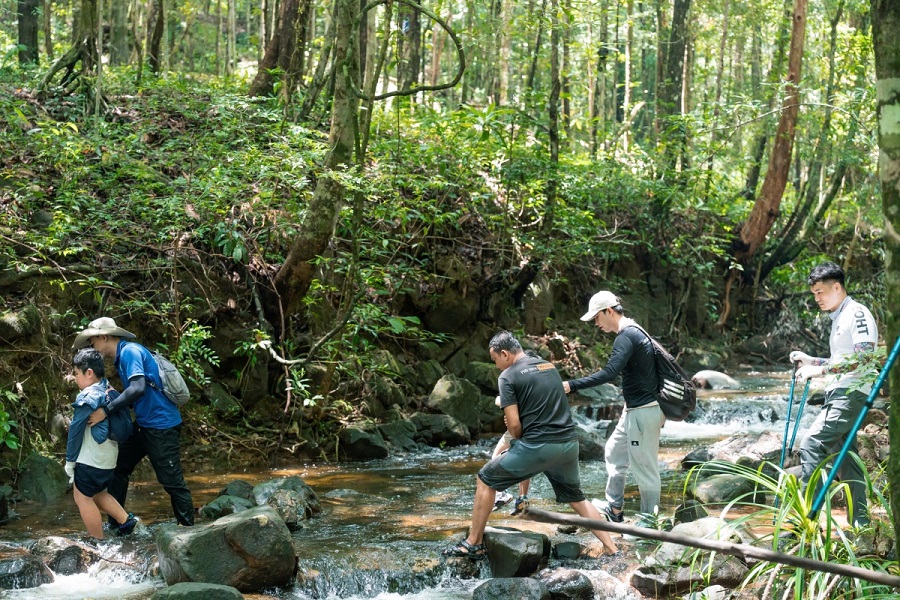 You can pick from a variety of trails at Tranh Stream to suit your preference