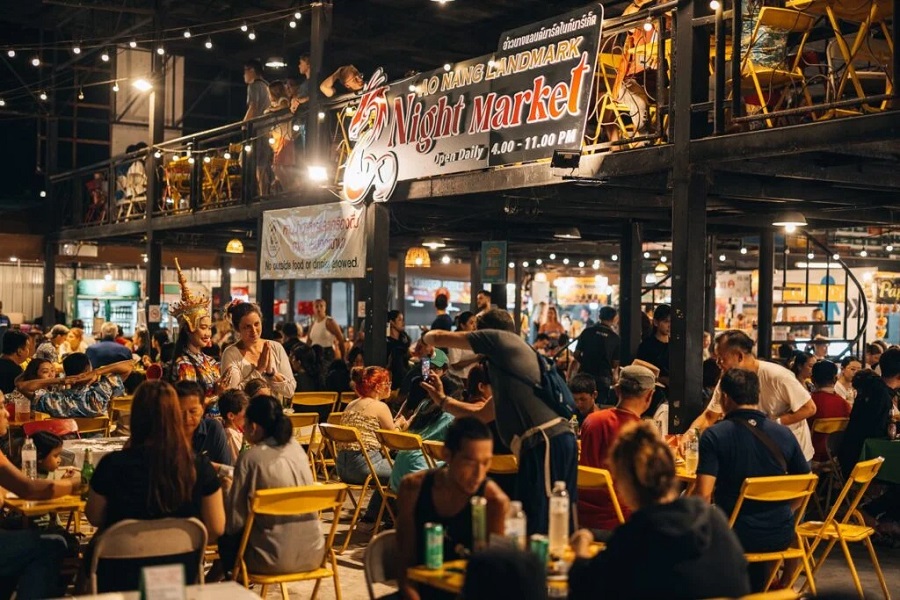 Ao Nang Night Market comes alive at night