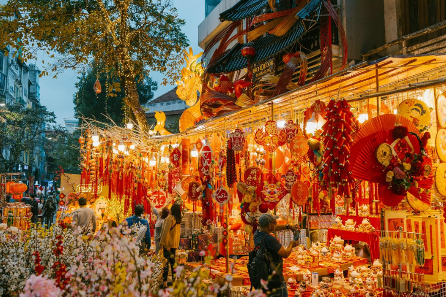 The days leading up to Tet in Hanoi’s Old Quarter