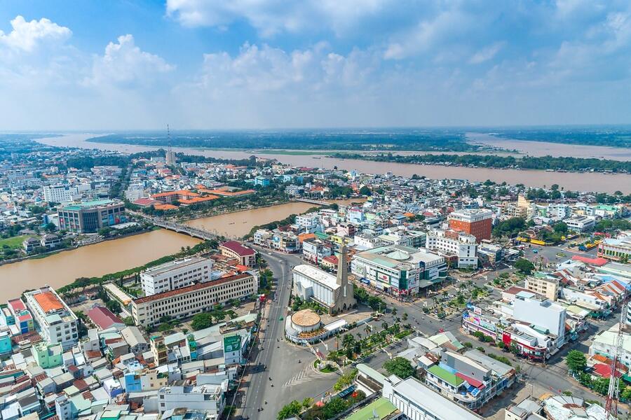 Long Xuyen City - a new economic center in the Mekong Delta