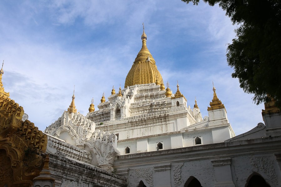 A renowned Buddhist monastery where thousands of monks live and study