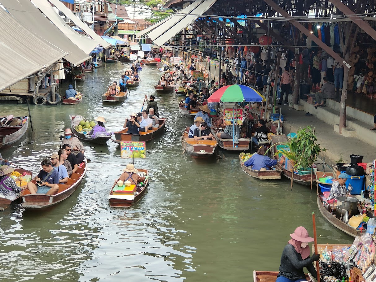 Amphawa Floating Market: Authentic Thai Food & Culture Near Bangkok