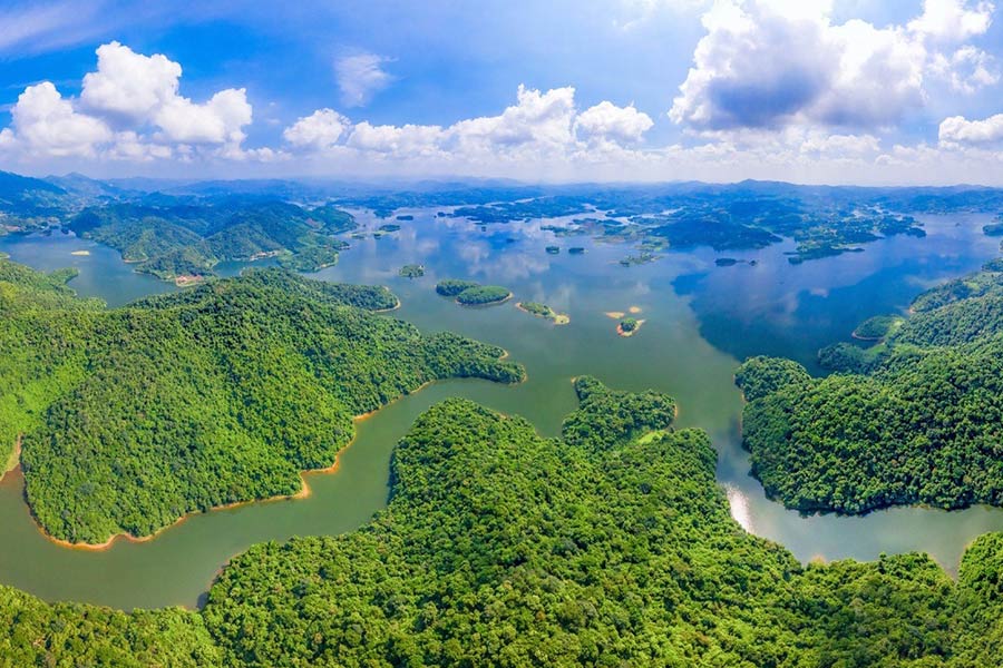 Bac Giang: Cam Son Lake