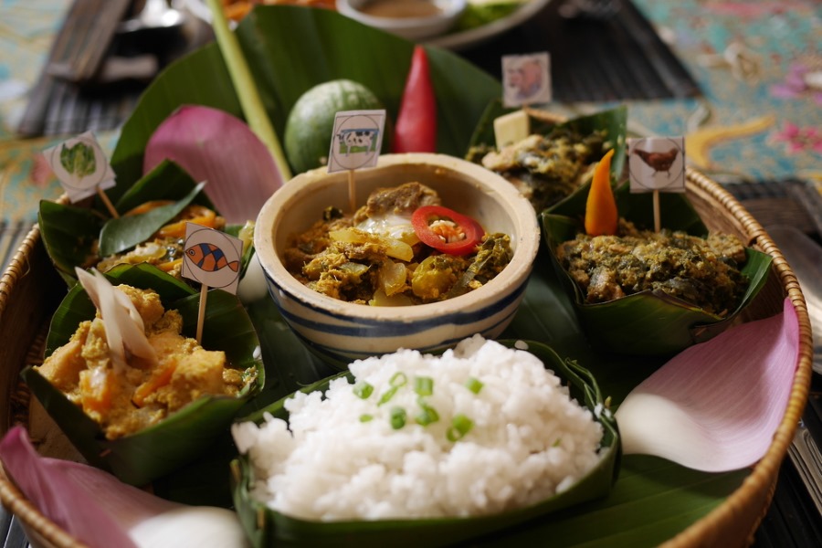 When traveling to Battambang, you can enjoy countless Cambodian specialties