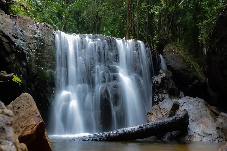 A refreshing dip in Tranh Stream is the perfect way to end your trek