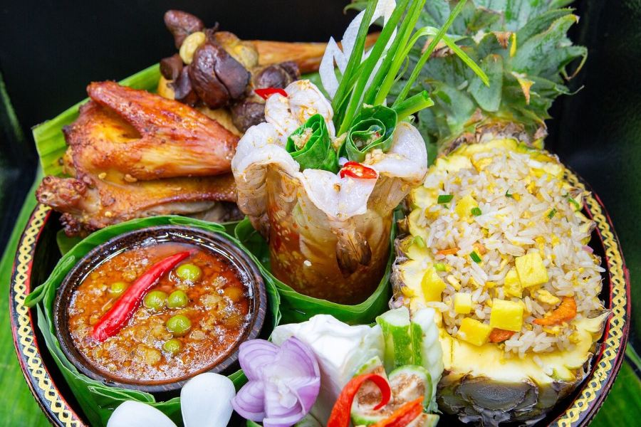 Join local cooking classes in Cambodia