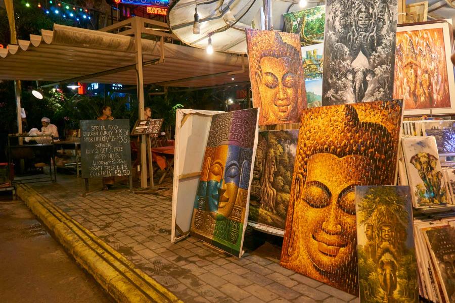 Angkor night market in Siem Reap 