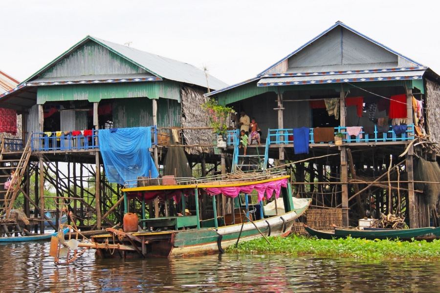 Tonle Sap Lake is an ideal destination for tourists 