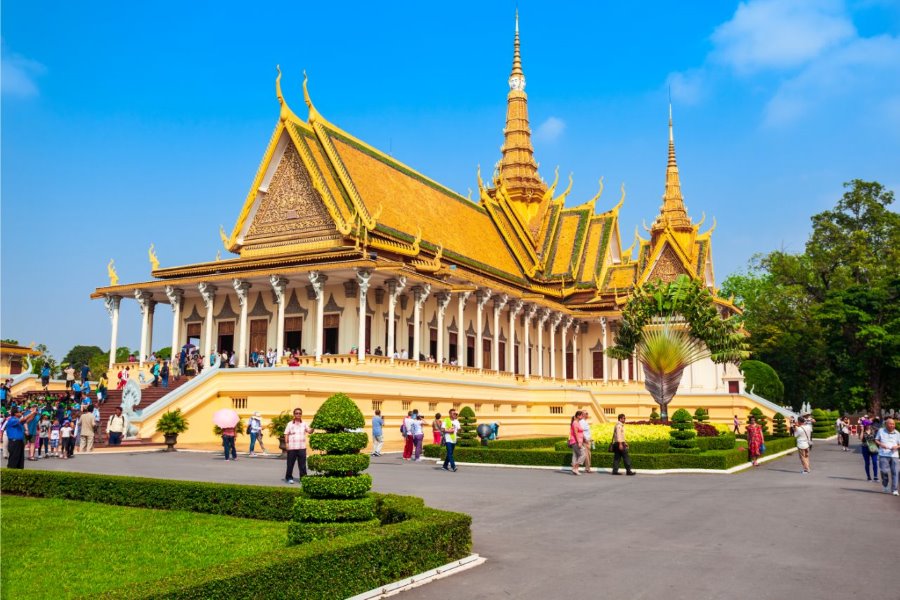 Royal Palace is popular tourist destinations in Phnom Penh