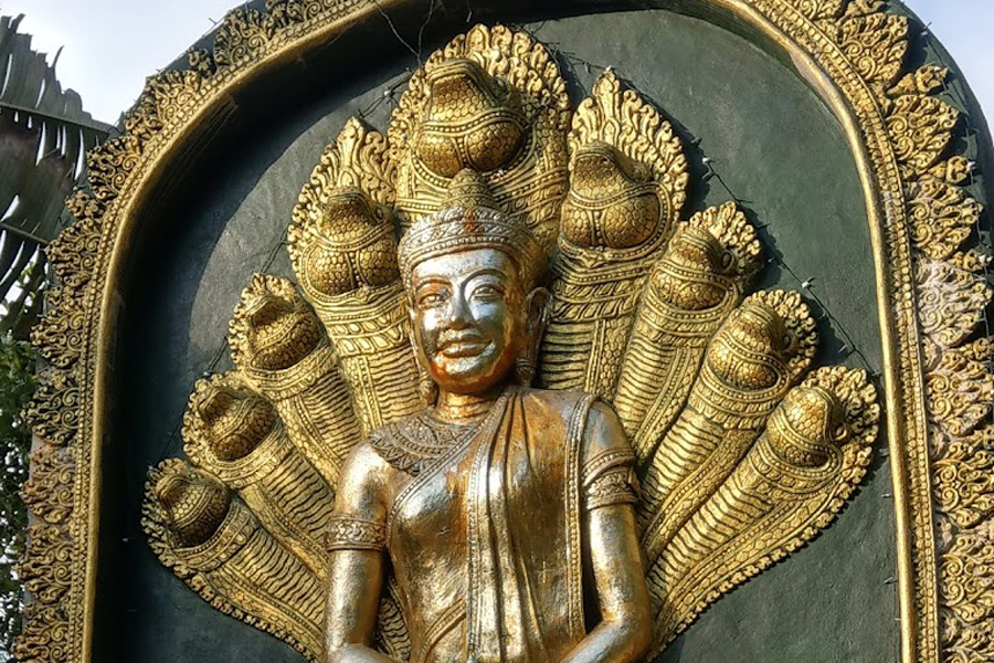 The presence of Nagas and Garudas at Wat Leu Pagoda in Sihanoukville, Cambodia, underscores the temple's adherence to traditional Khmer architectural and religious motifs