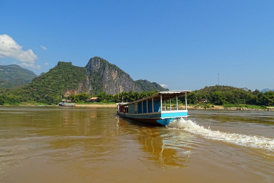 Stung Treng Border Crossing Station - The Mekong River