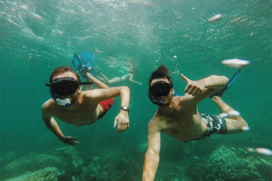 Snorkeling at Con Co Island