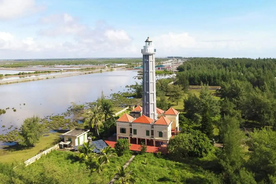 You should take a look at Ba Lat Lighthouse when visiting Con Vanh