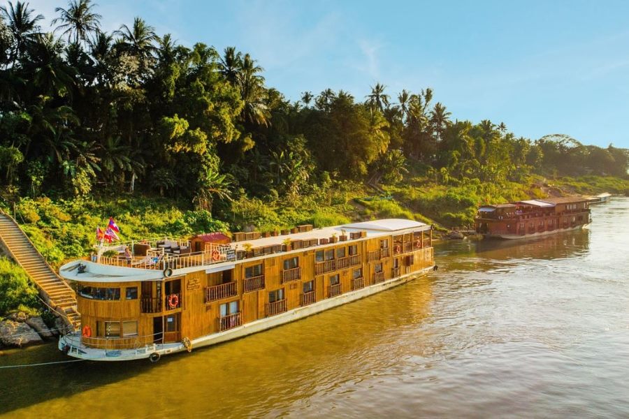 Experience luxury travel to Laos at the Mekong River 
