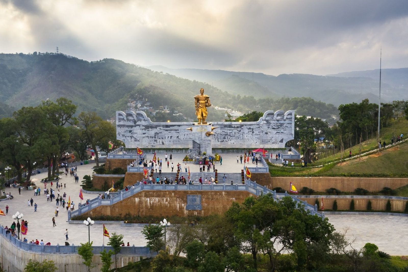 Cua Ong Temple overview