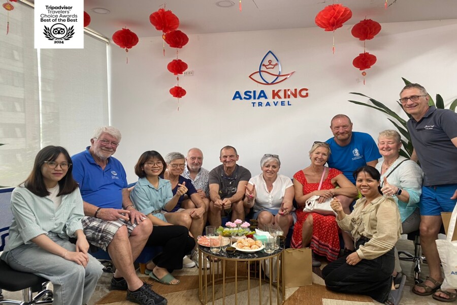 We welcome everyone to Asia King Travel