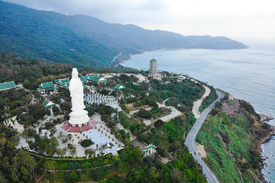 The Lady Buddha Pagoda Complex in Da Nang is a significant religious site that features not only the iconic Lady Buddha statue but also a broader pagoda complex with various structures and elements