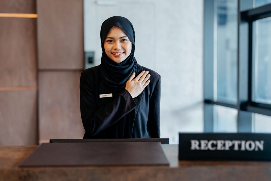 Locals often brings their hands to the chest as a sign of sincerity