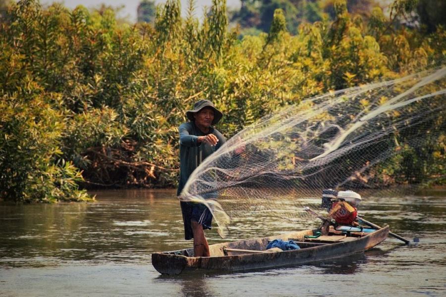 People in Don Khong Island mainly make a living from fishing