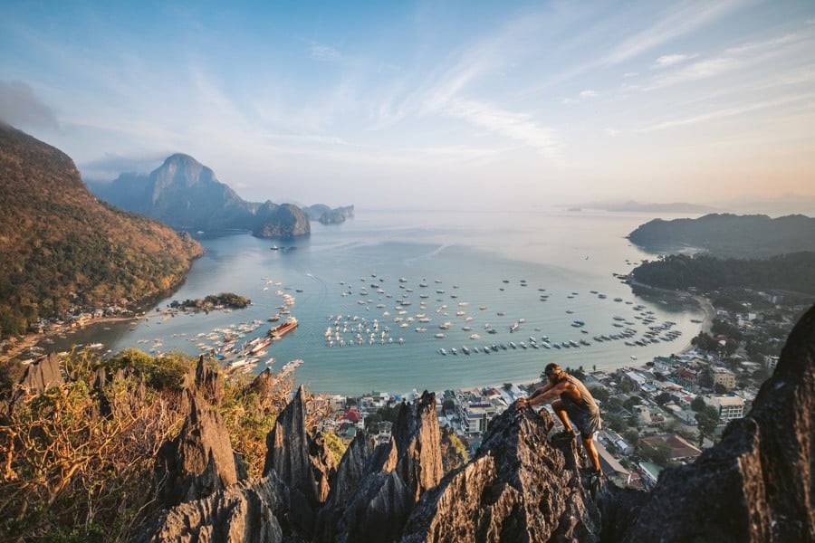 Taraw Cliff is one of the most striking and impressive landmarks in El Nido