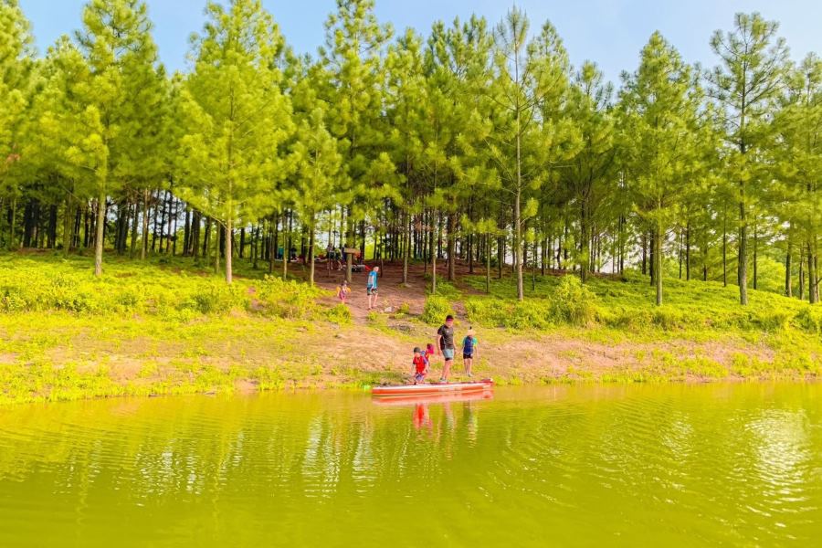 What to play at Ghenh Che Lake