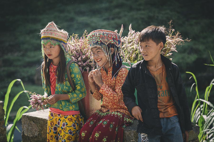 Explore the beauty of Ha Giang people