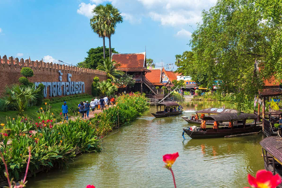 ayutthaya floating market