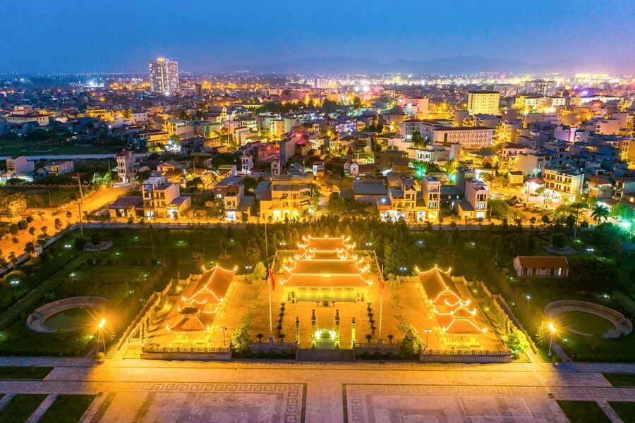 Xuong Giang Citadel stands alongside modern buildings in the city