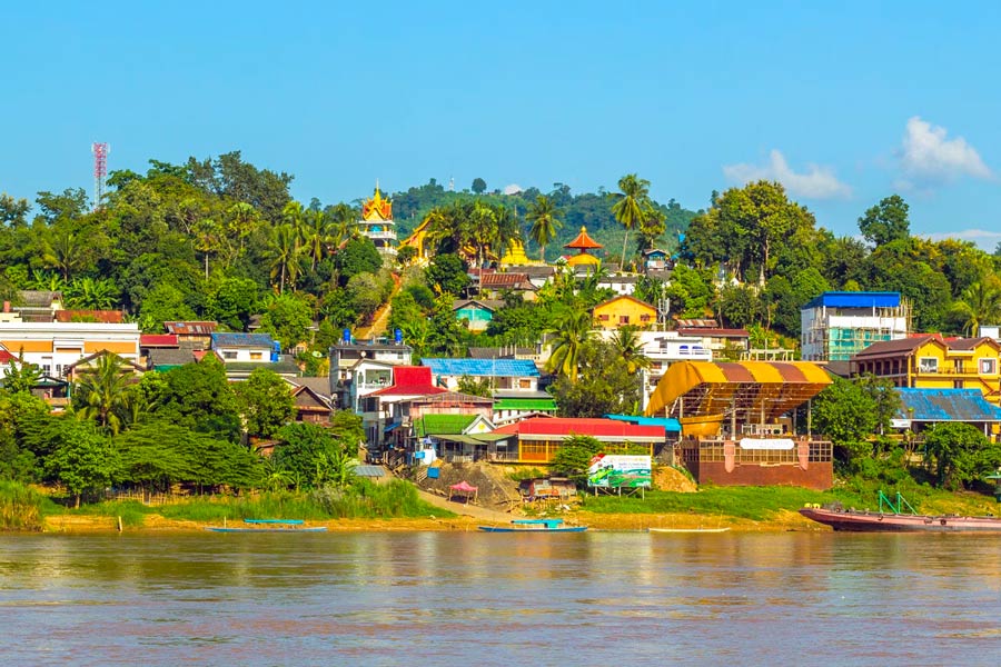 Thailand border to Hidden Laos Trekking