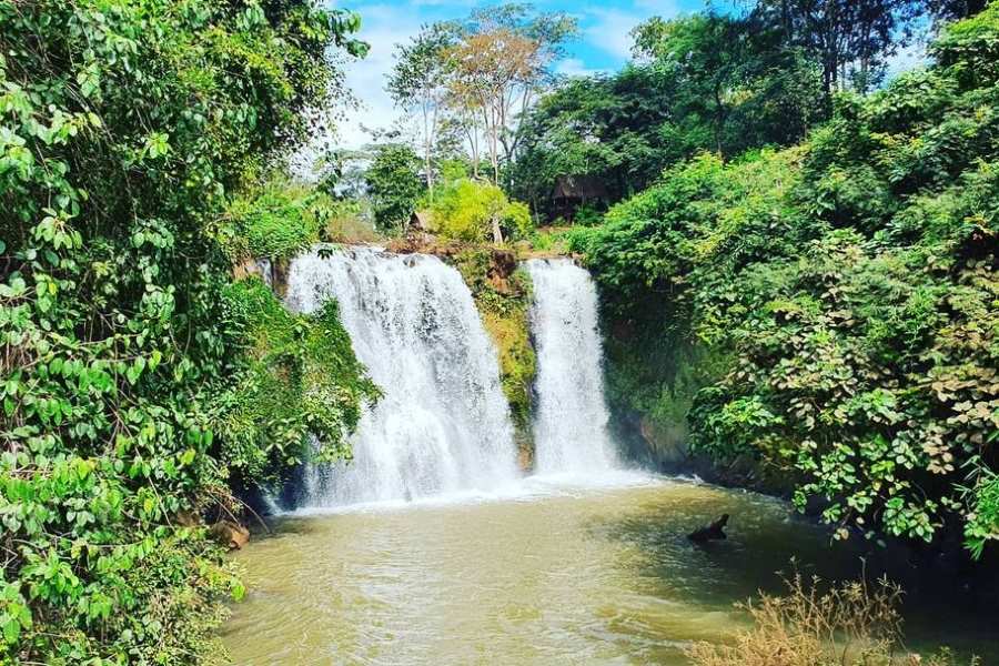 Visiting Kachang waterfall is a vital part of exploring Cambodia (Cre: bros_chat)