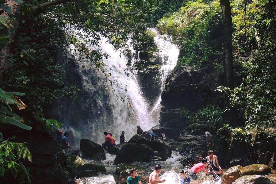 Chreav Waterfall, commonly known as Chreav Rapids