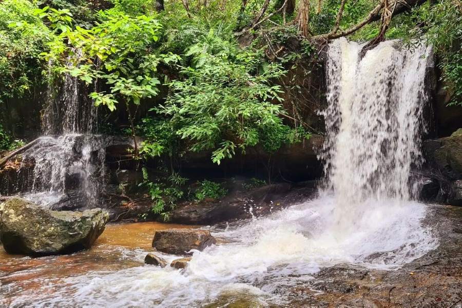 Kbal Spean, also known as "The River of a Thousand Lingas" 