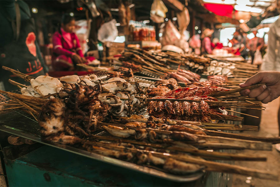 Kep Beach What to do: Sample seafood