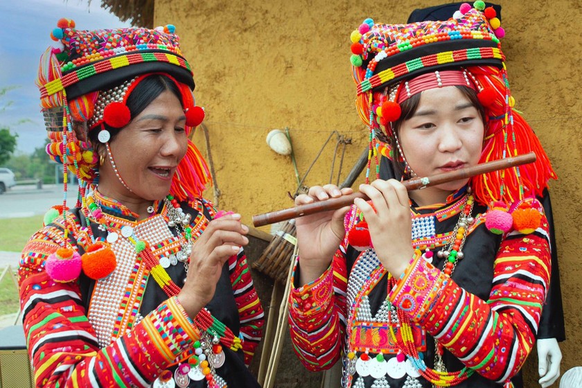 Ha Nhi ethnic group in colorful clothes