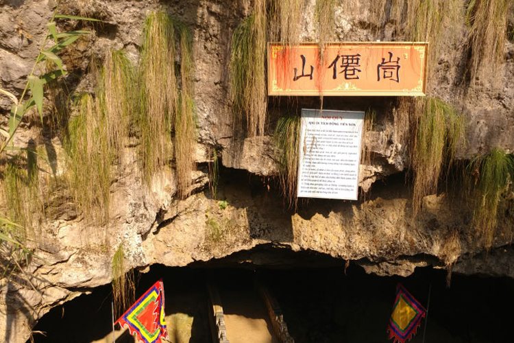 Tien Son Cave 