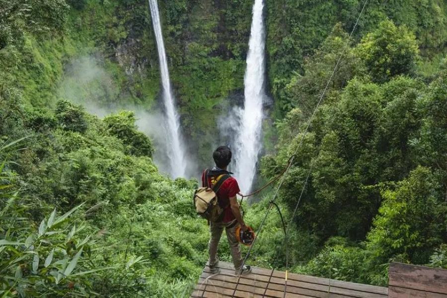  Experience the variety of outdoor adventure activities in Laos’s waterfalls 